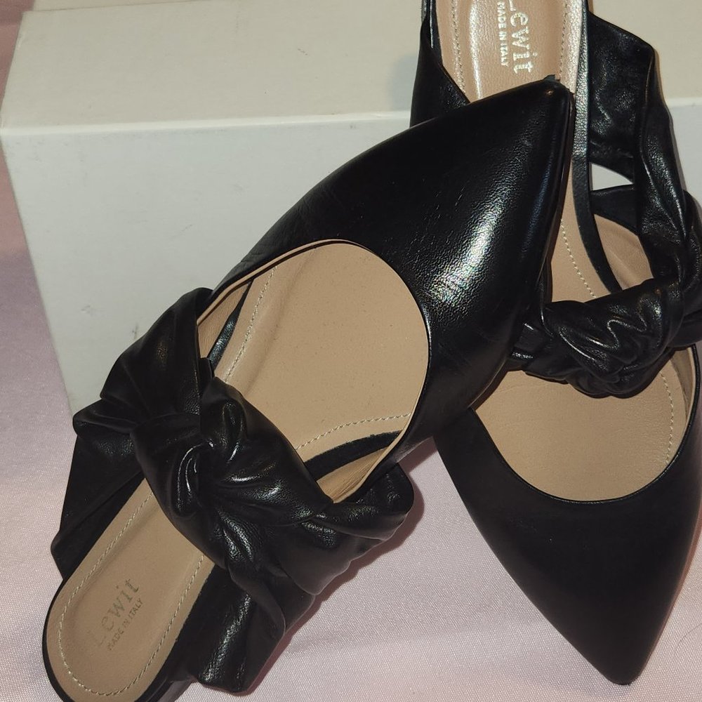Lewit Black Leather Mules